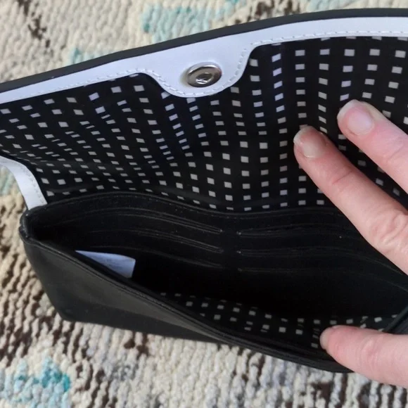 Kate Spade Saturday 2 in 1 Black & White Leather Double Wallet Wristlet - Picture 10 of 16